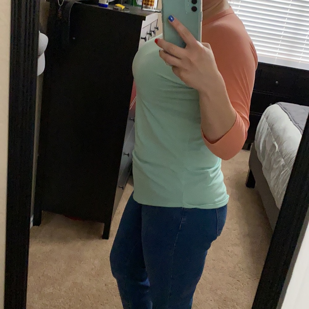 LulaRoe Randy Shirt - Picture 3 of 8